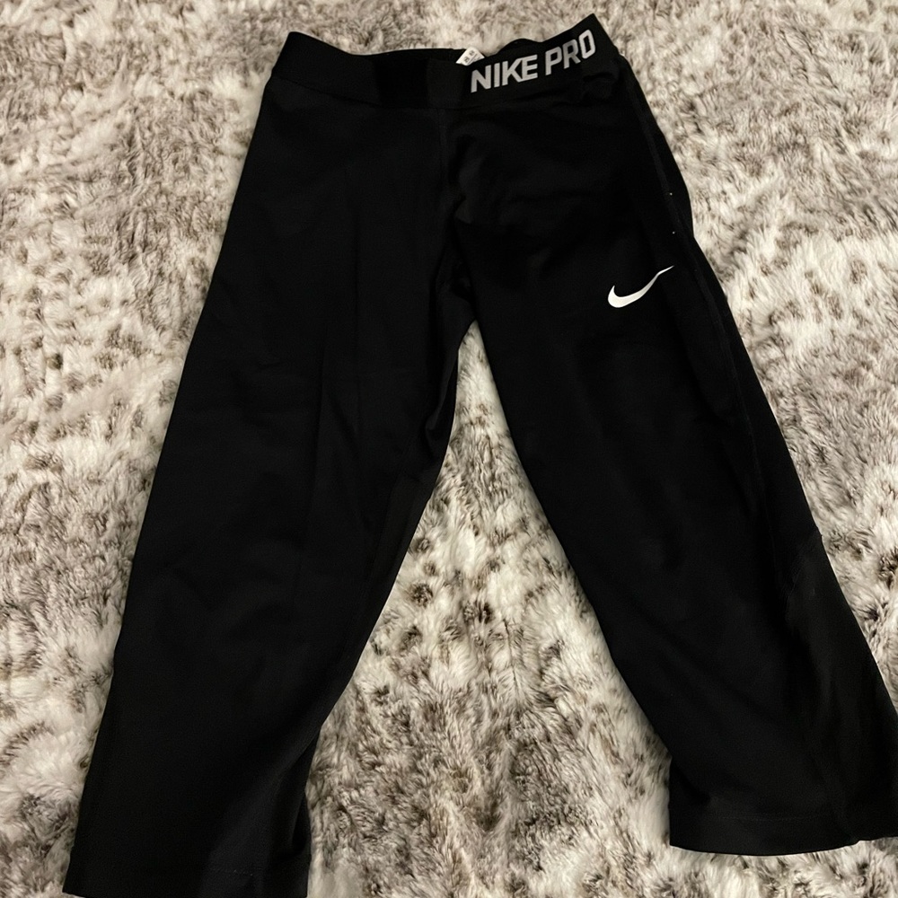 Nike compression leggings, capris